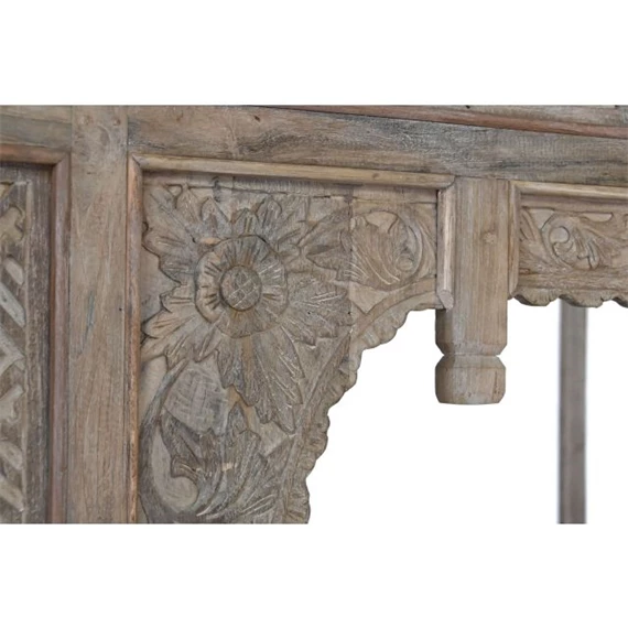 Ágy állvánnyal 234x190x212 cm