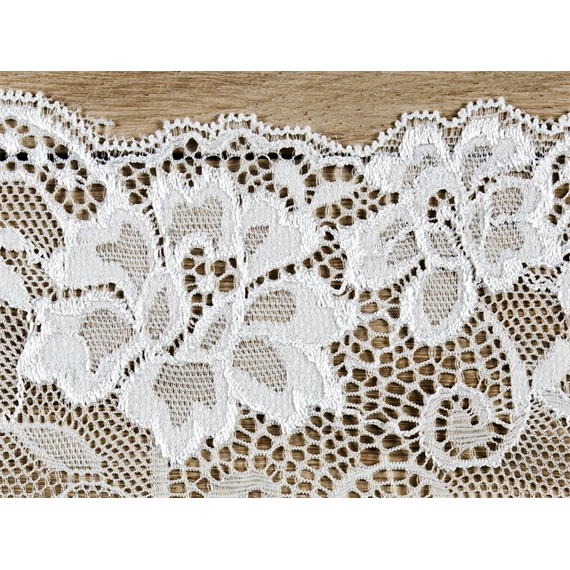 Csipke törtfehér 0,18 x 9 m