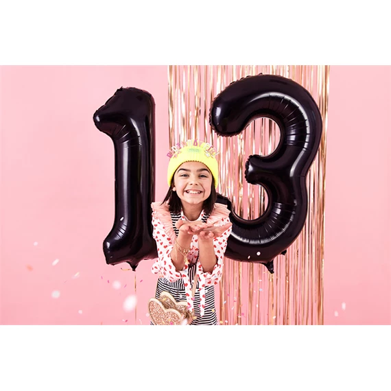 Fejpánt szülinapos lány, mix