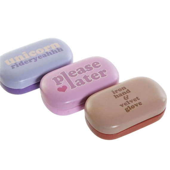 Kontaktlencsetartó 9,6x5,7x3 cm 3 féle