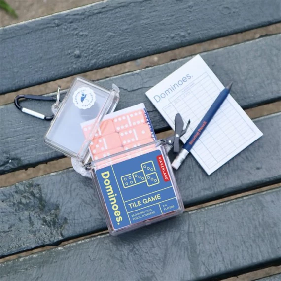 Utazó dominó szett 9,5x12x3,5 cm