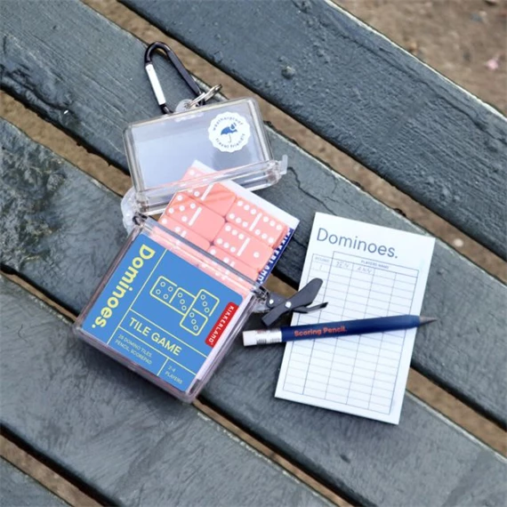 Utazó dominó szett 9,5x12x3,5 cm