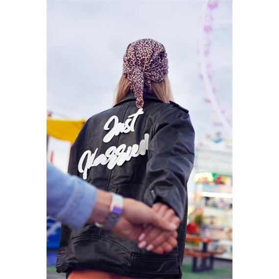 Vasalható matrica just married fehér 30x18 cm